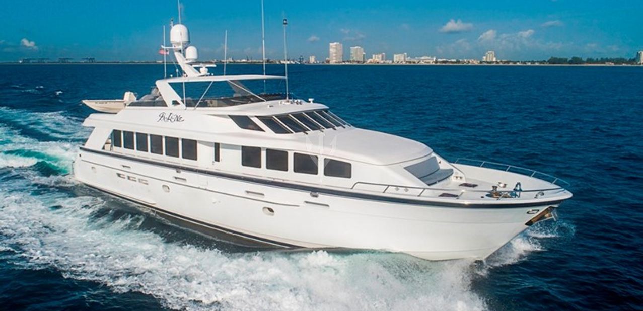 Pura Vida Charter Yacht