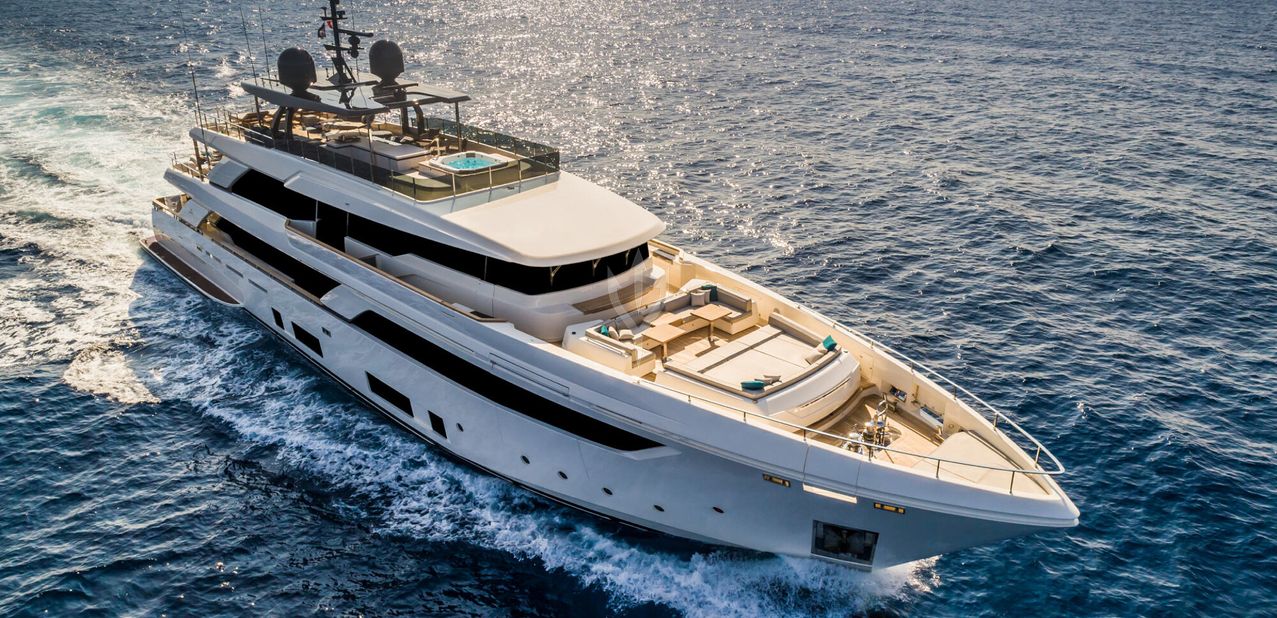 Haiami I Charter Yacht