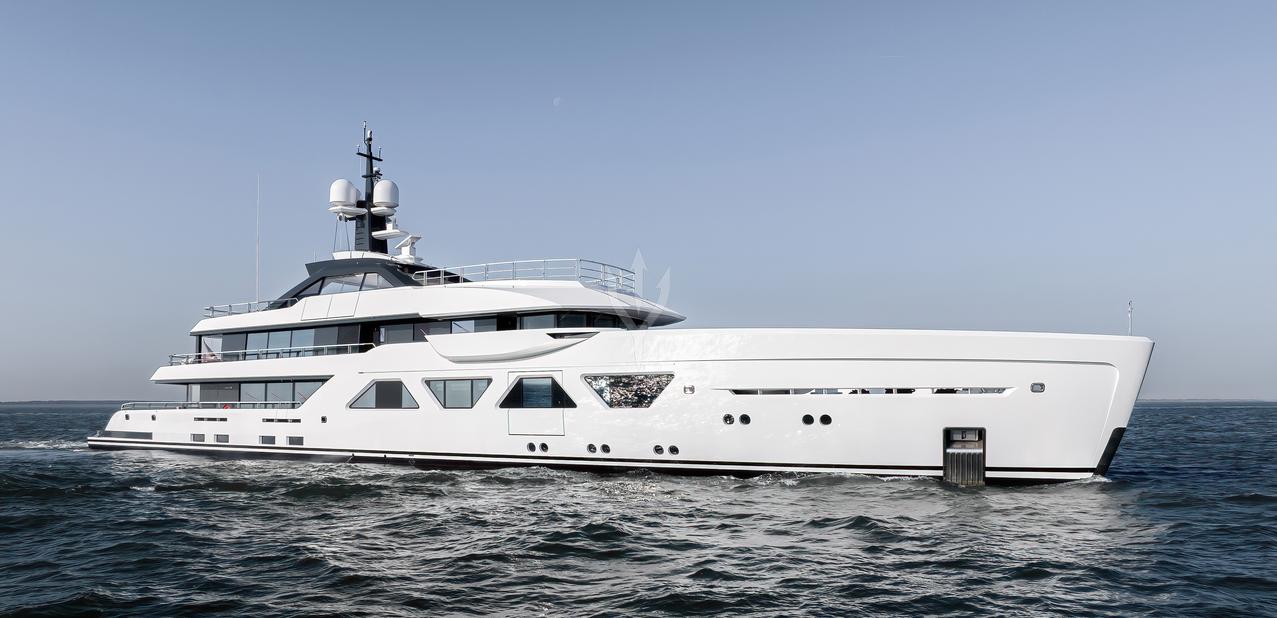 Khalidah Charter Yacht