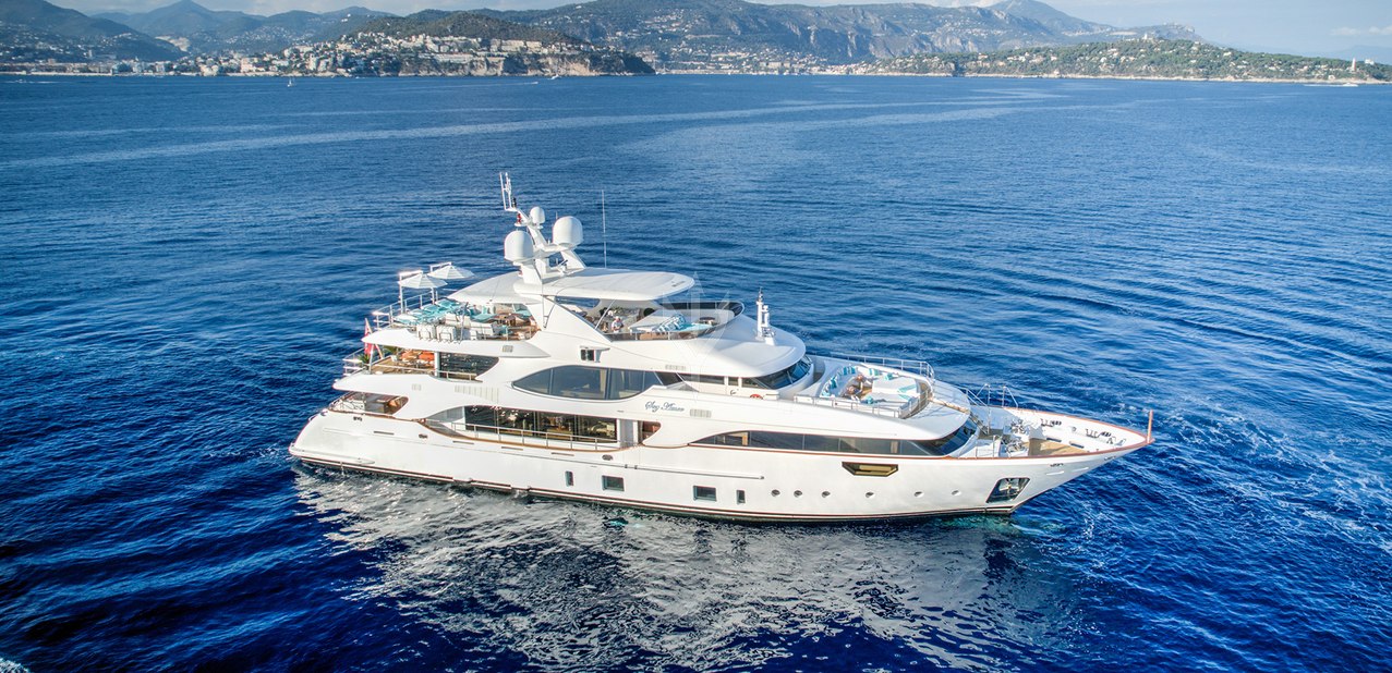 Soy Amor Charter Yacht