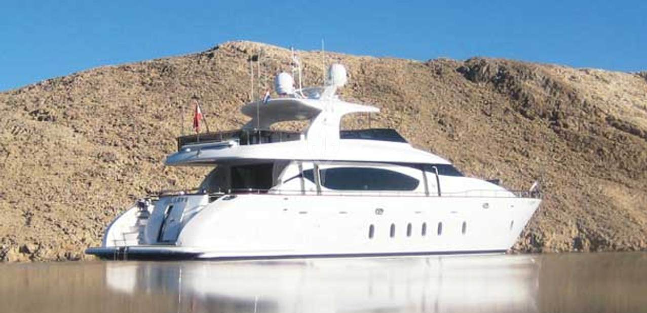 Ikarus Charter Yacht
