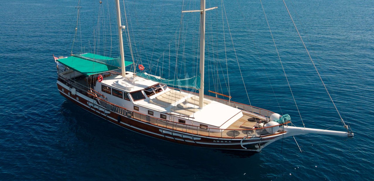 Agora Charter Yacht