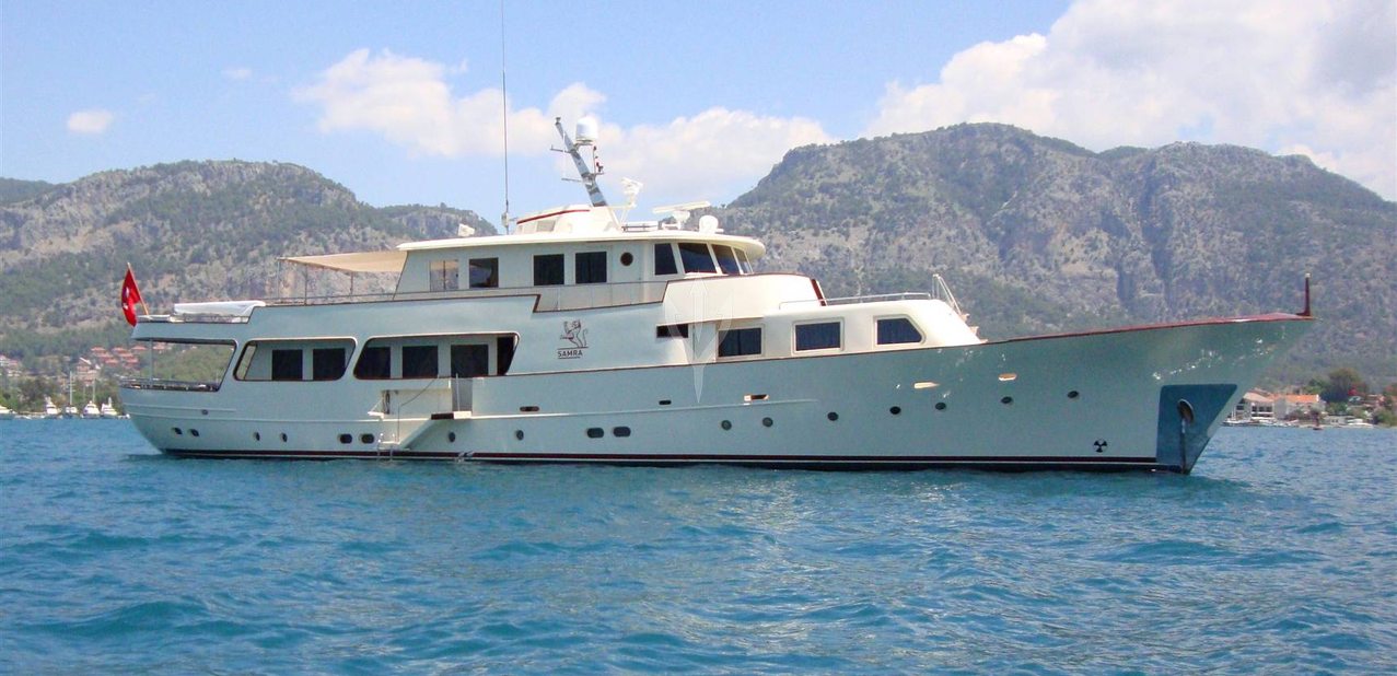 Chini VI Charter Yacht