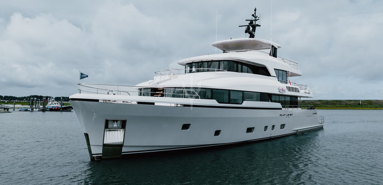 Lollipop Charter Yacht