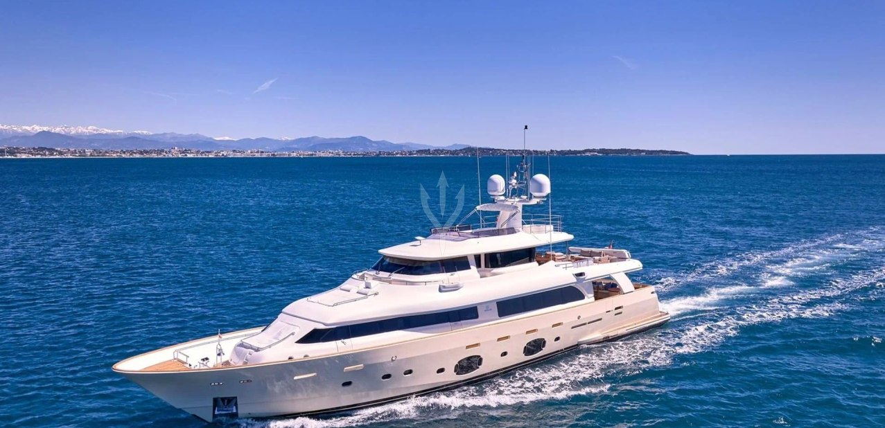 Best Off Charter Yacht