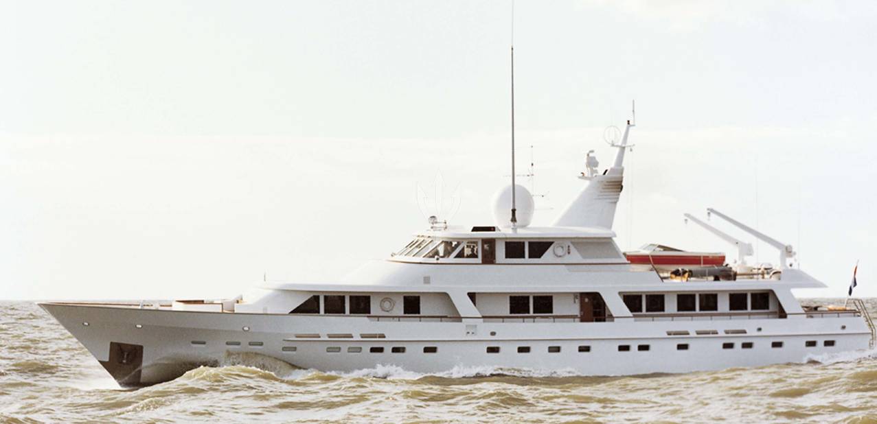Dhafir Charter Yacht