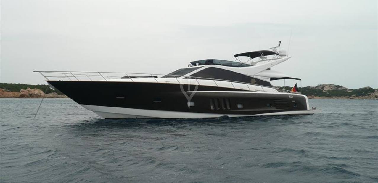 C2 Mazarin Charter Yacht