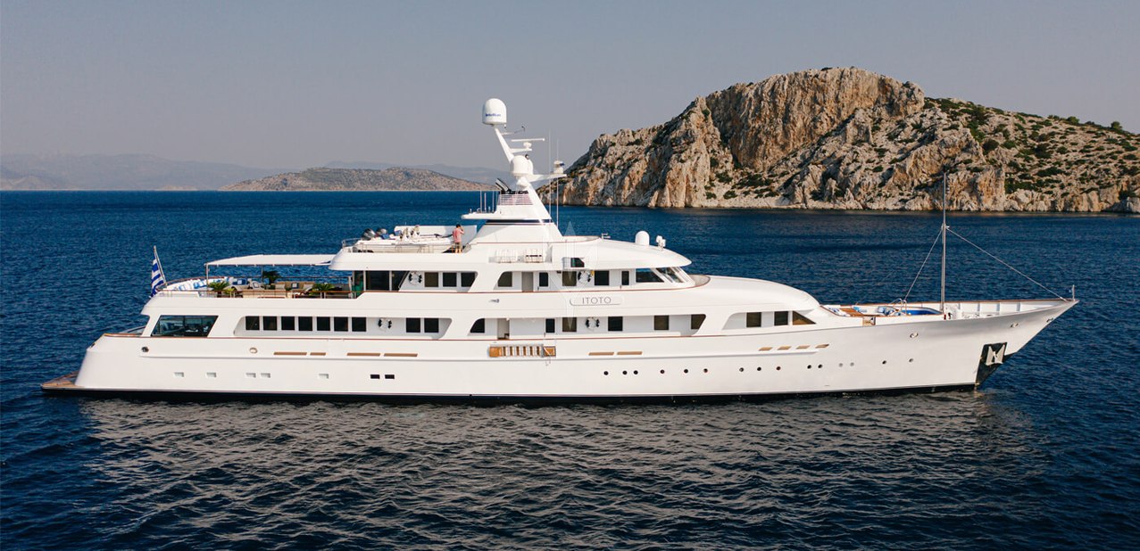 Itoto Charter Yacht