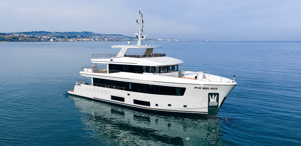 Tartaruga Charter Yacht
