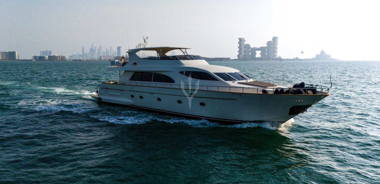 Apache Charter Yacht
