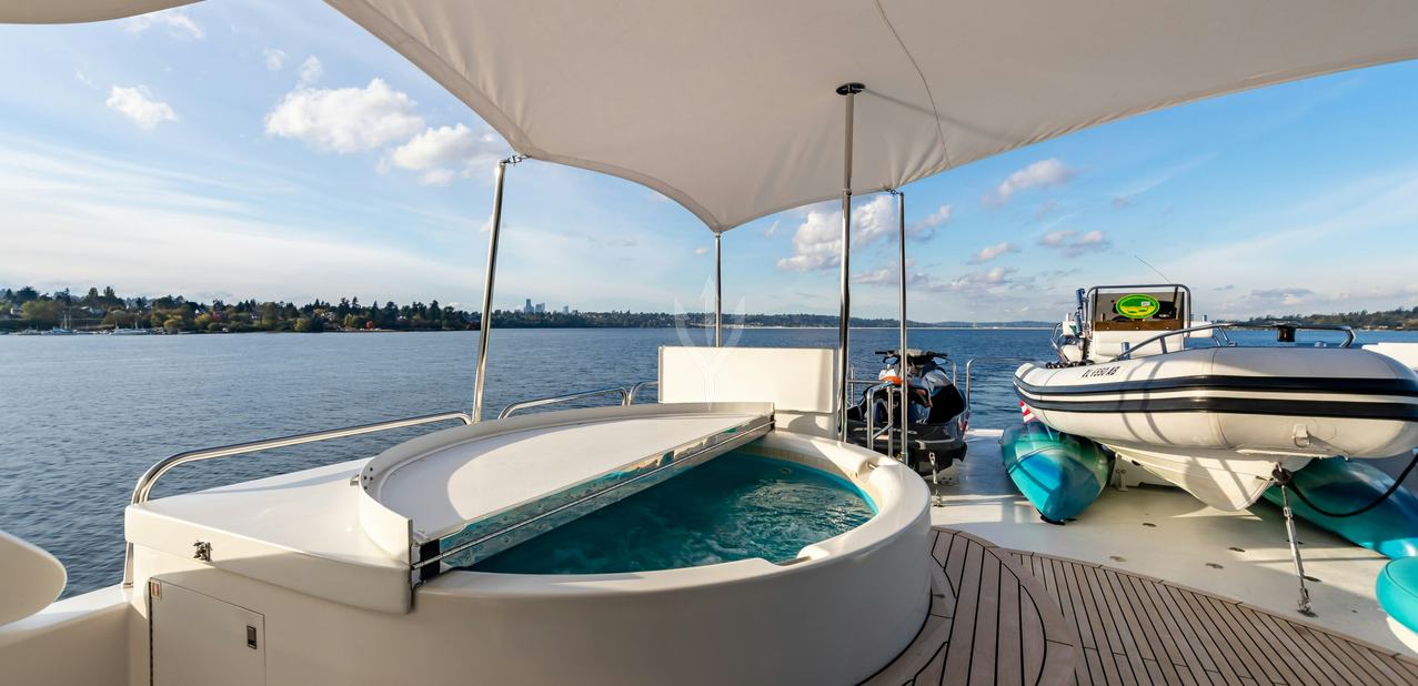 130' Charter Yacht Serengeti