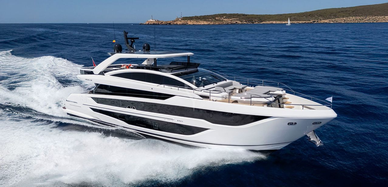 Pearly Spencer Charter Yacht