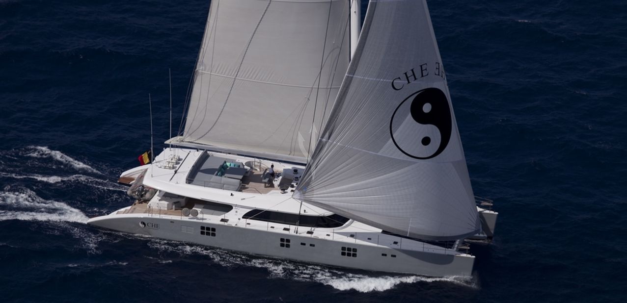 Che Charter Yacht