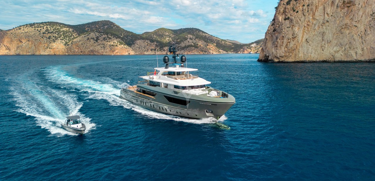 Moka Charter Yacht