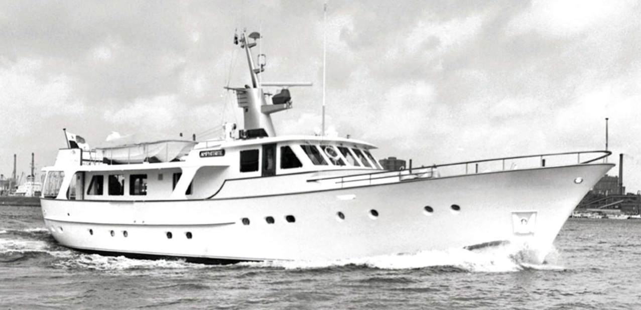Amphitrite Charter Yacht