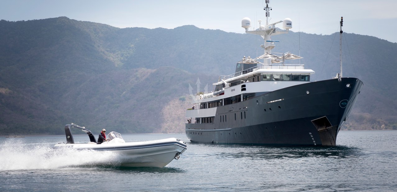 Aqua Blu Charter Yacht