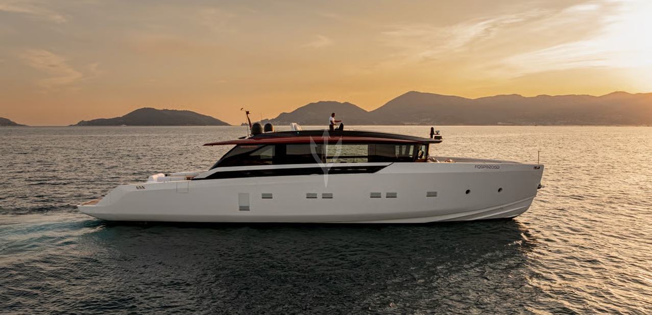 Forza Quieta Charter Yacht