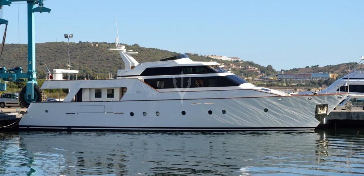 Carolisa Charter Yacht