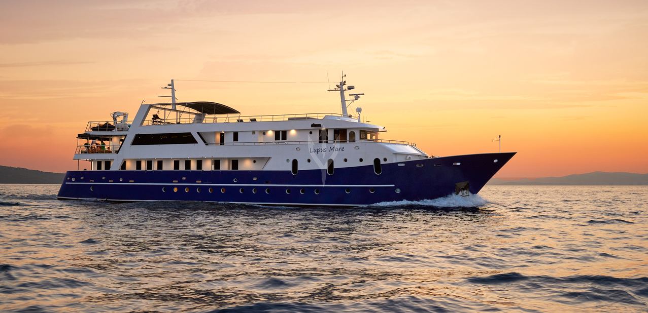 Lupus Mare Charter Yacht