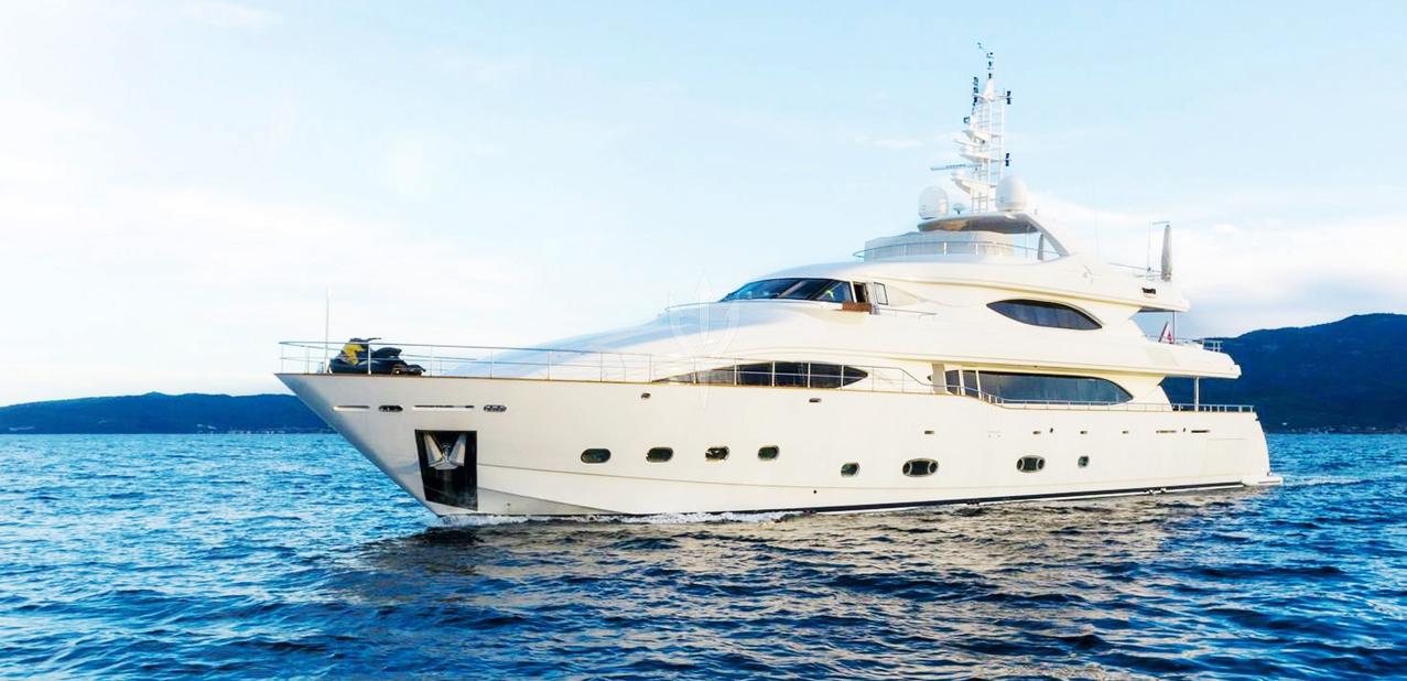 Paradise Charter Yacht