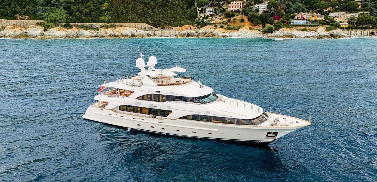 La Gheparda Charter Yacht
