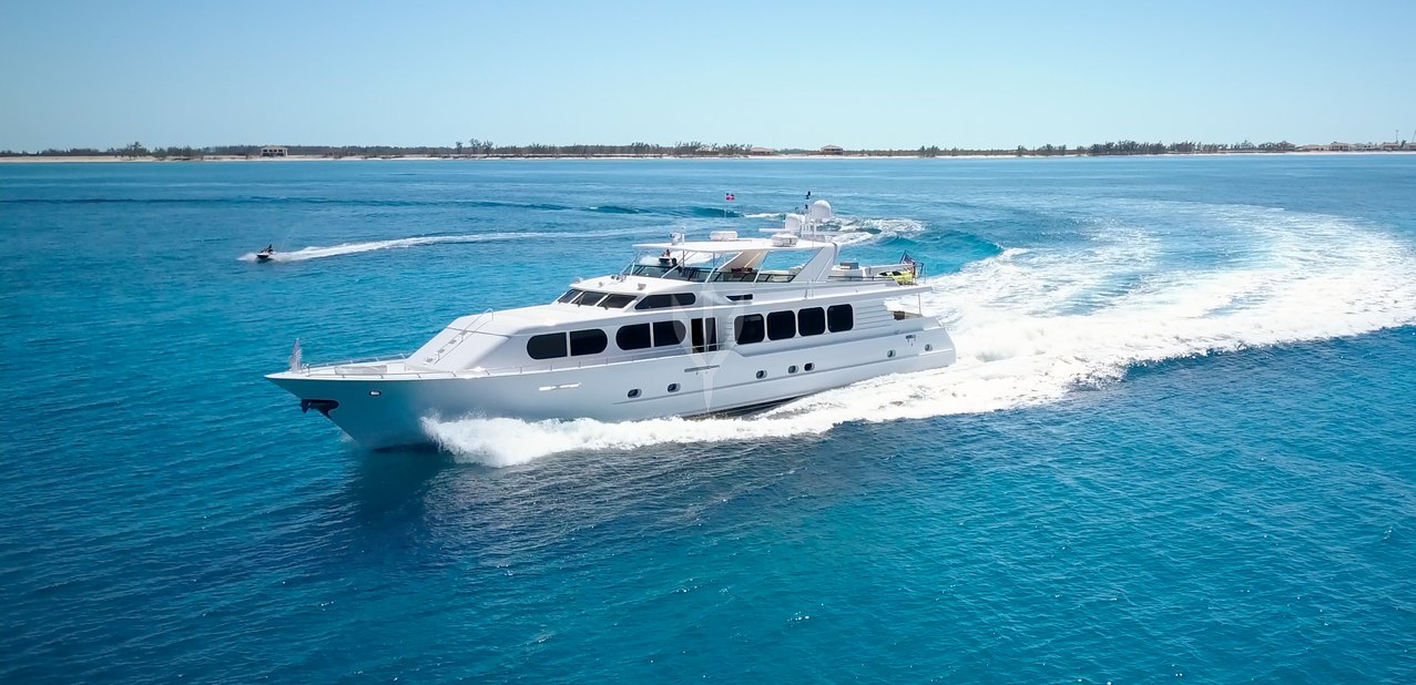 Birdy Charter Yacht