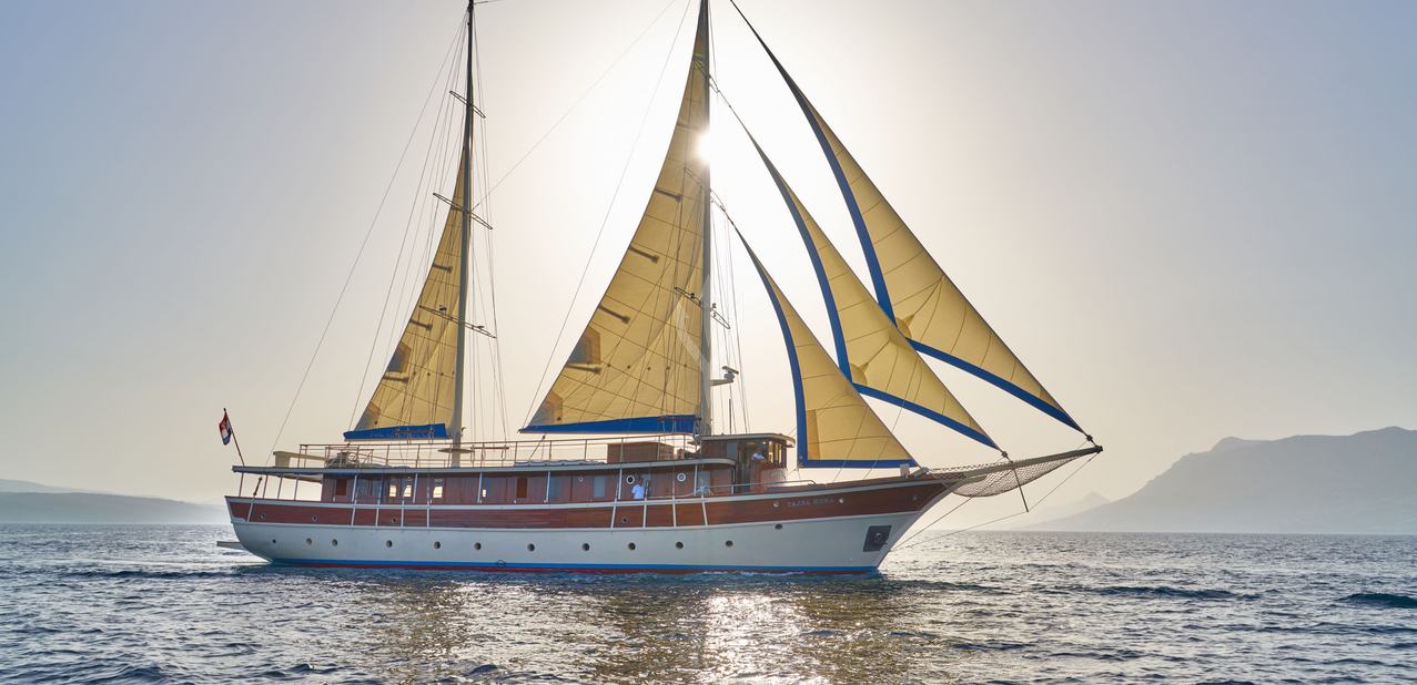 Tajna Mora Charter Yacht