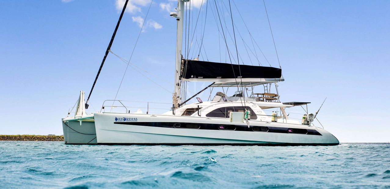 Daydream Charter Yacht