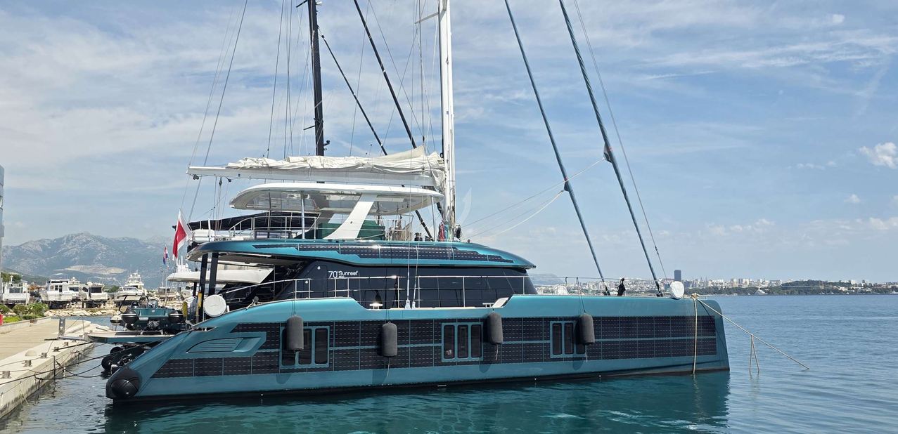 Midori Charter Yacht