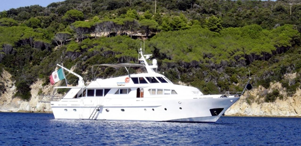 Milagros III Charter Yacht