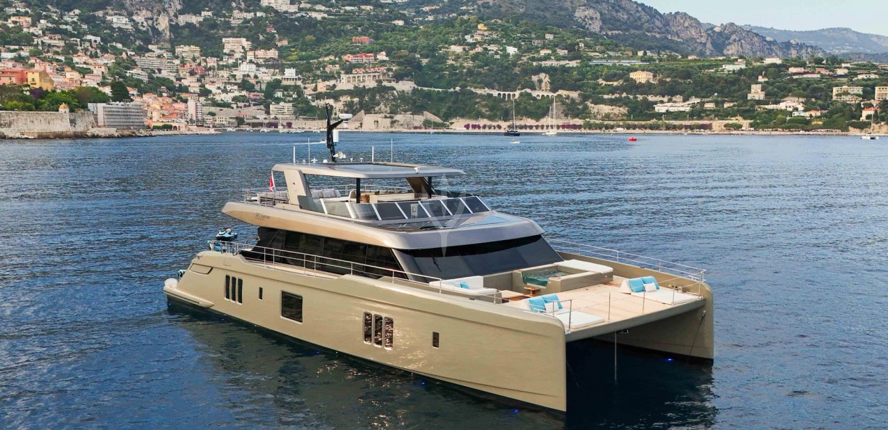 Amitatu Charter Yacht