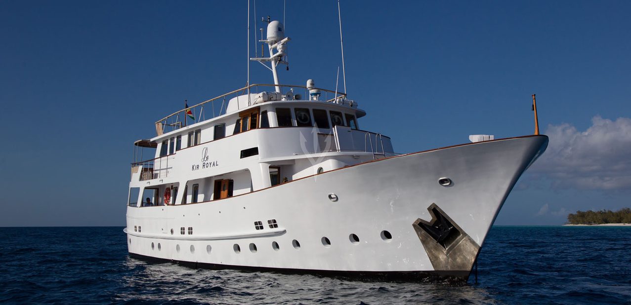 Le Kir Royal Charter Yacht