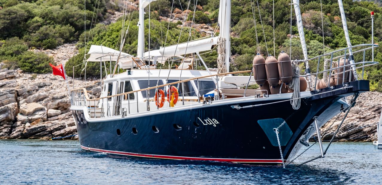 Luja Charter Yacht