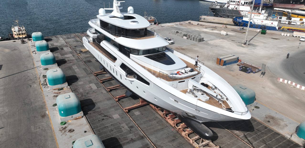 Romeo 55 Charter Yacht