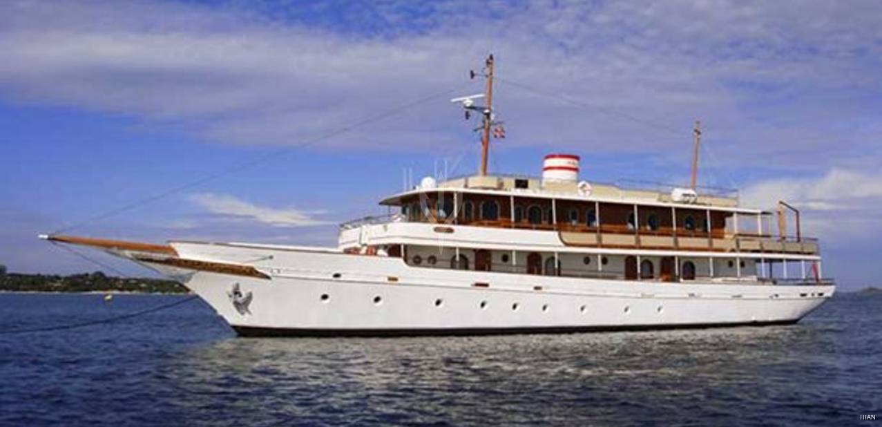 IIe-de-France Charter Yacht