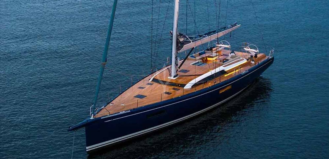 Elvi Charter Yacht