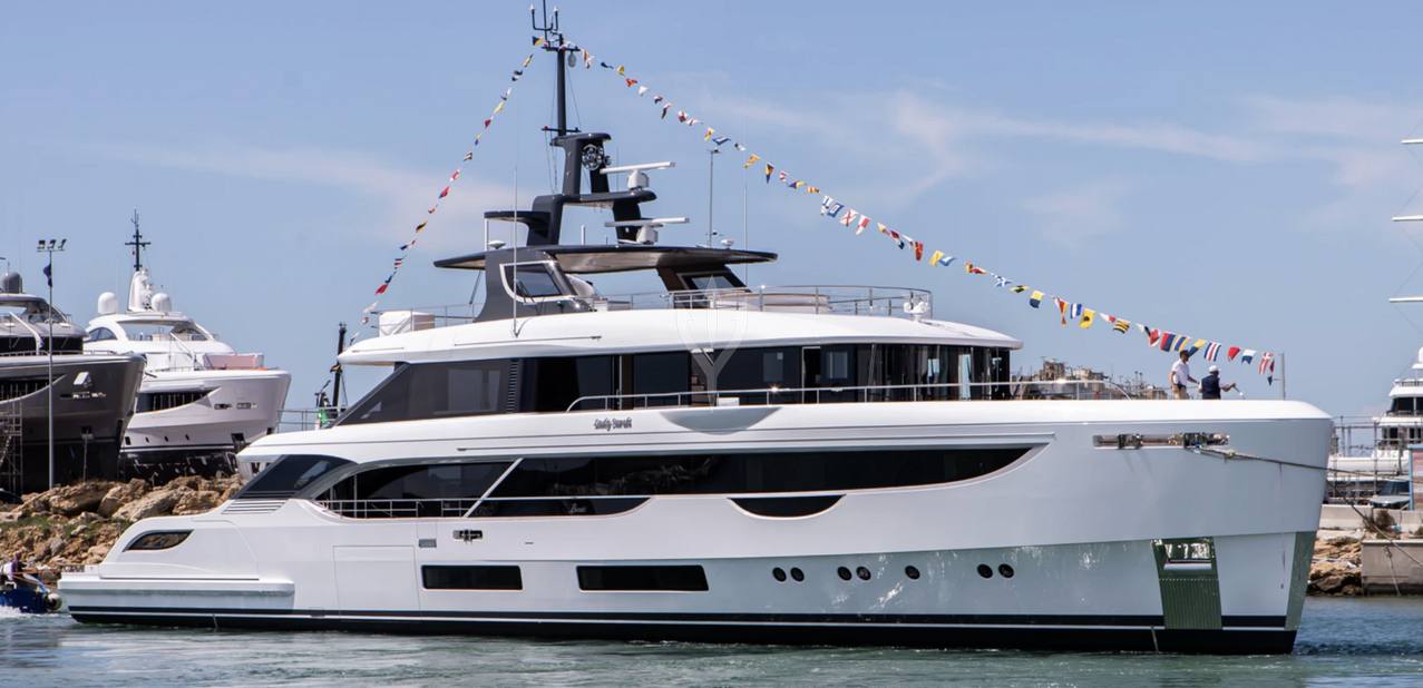 Lady Sarah Charter Yacht