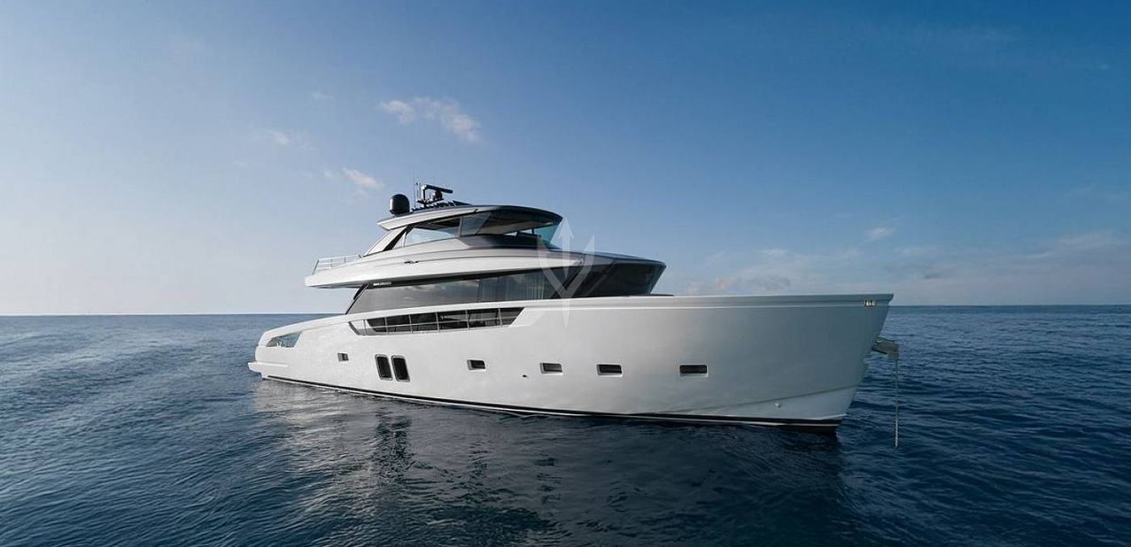 Kyomu Charter Yacht