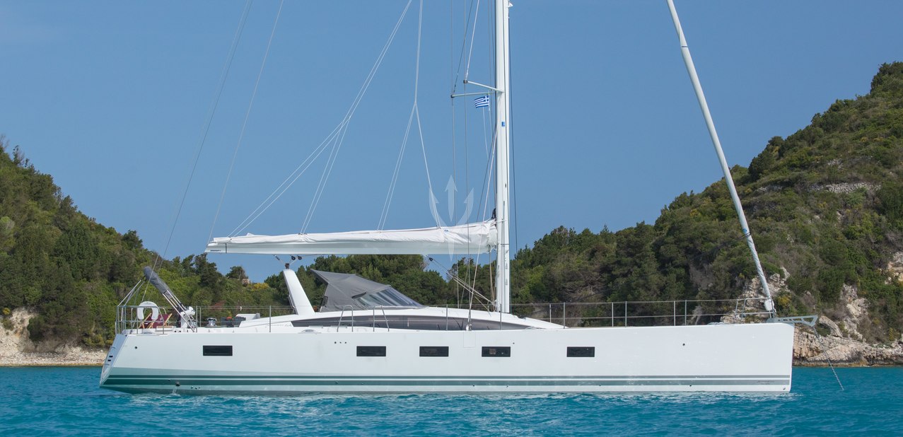 LUNOUS Charter Yacht
