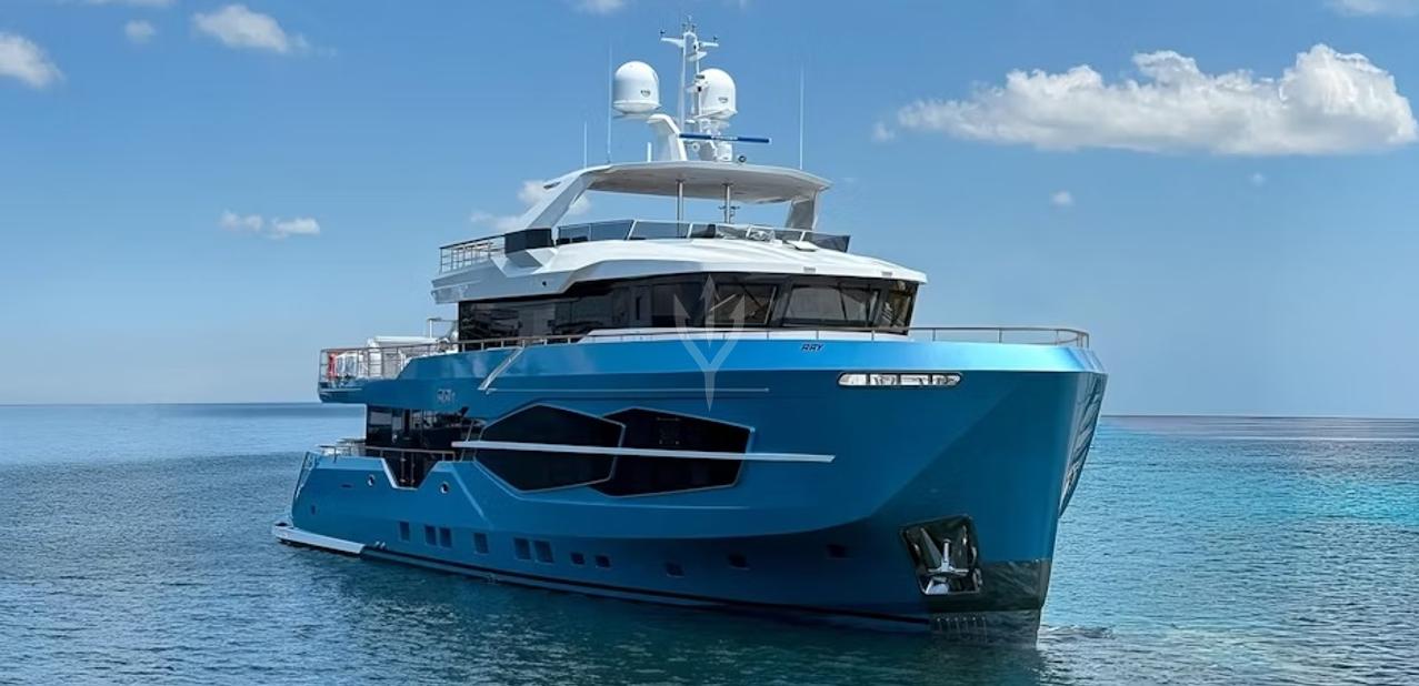 Ray Charter Yacht