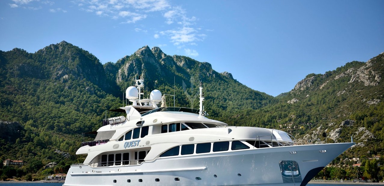 Quest R Charter Yacht