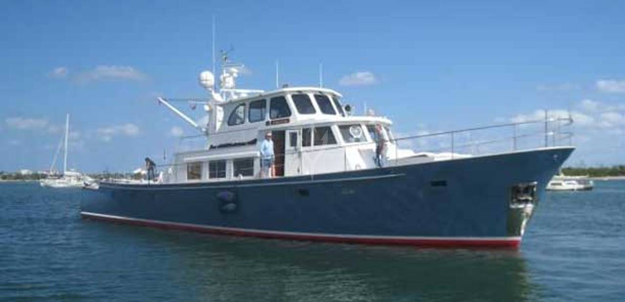 Makai Charter Yacht