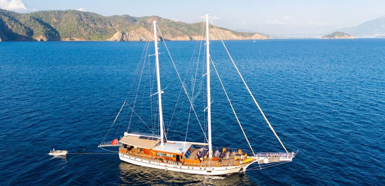 Eylul 17 Charter Yacht