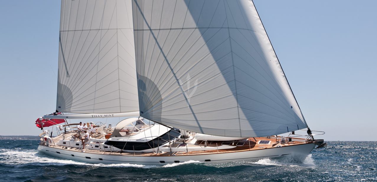 Love The Sea Charter Yacht