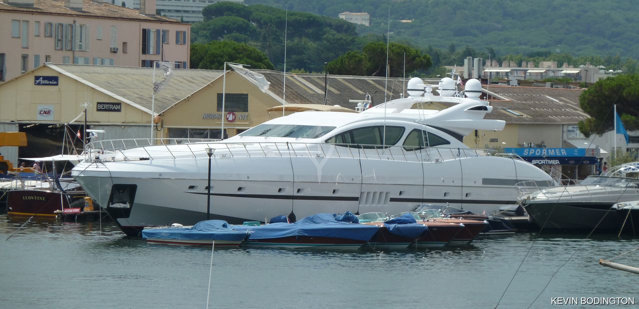 Massienn Charter Yacht