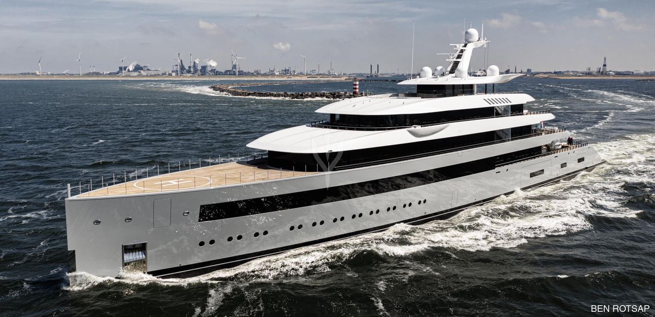 Reverie Charter Yacht