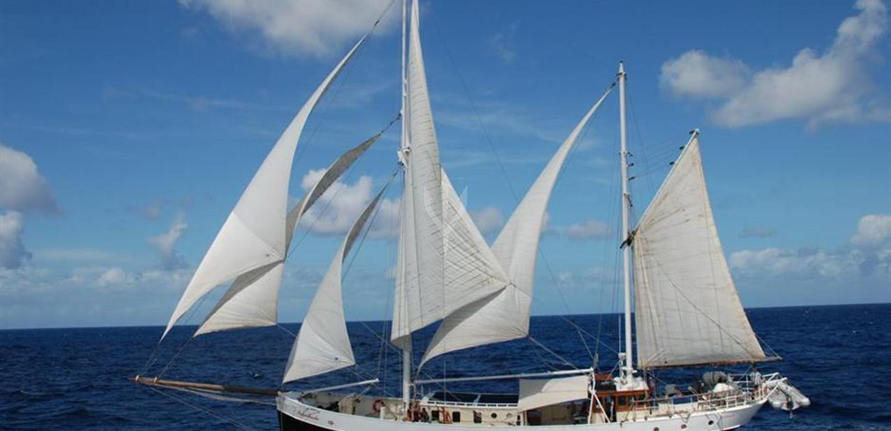Insulinde Charter Yacht
