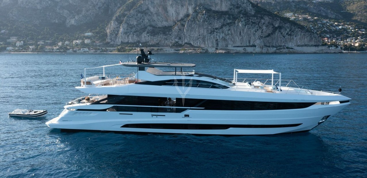 Gora Charter Yacht