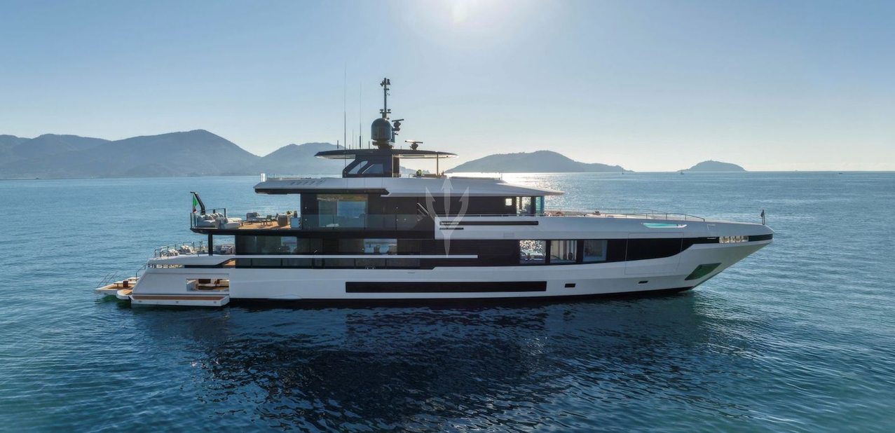 Eva4Eva Charter Yacht