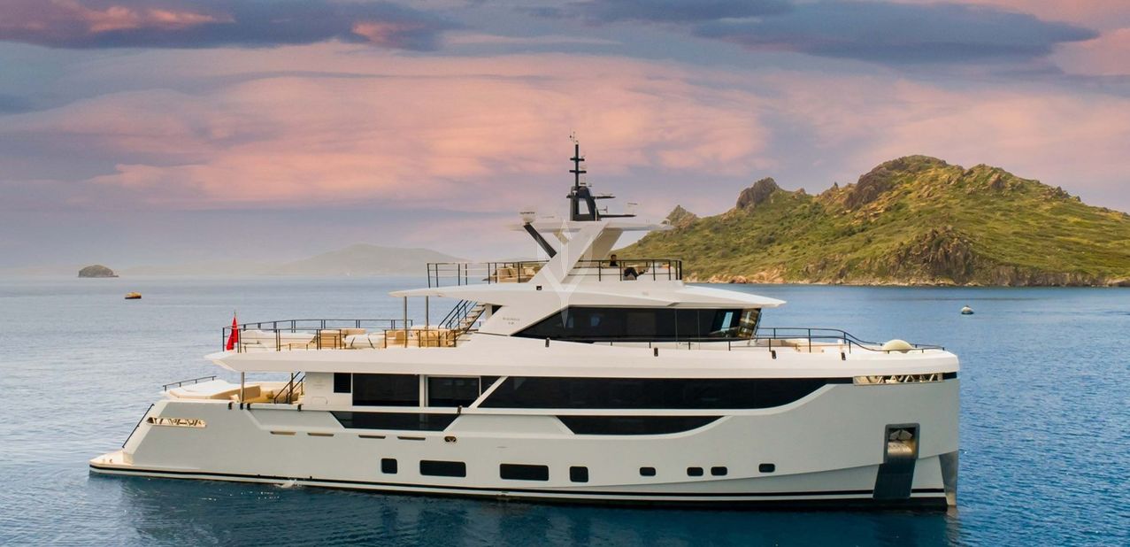 Ezgy Charter Yacht
